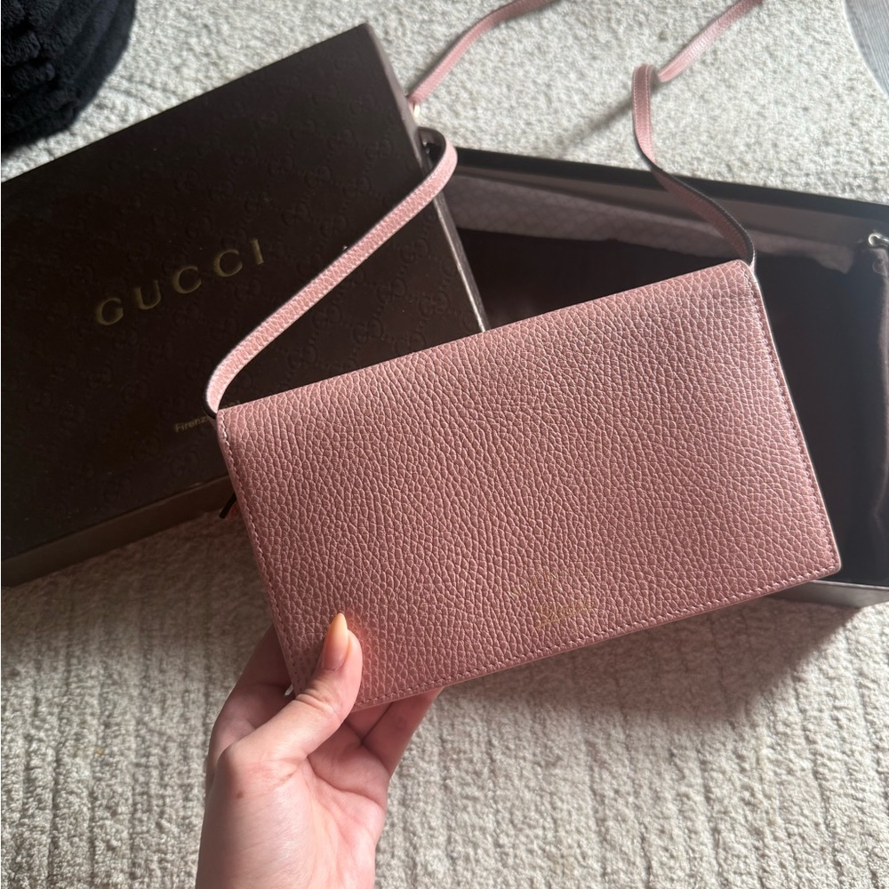 Gucci Dusty Pink Pebbled Leather Crossbody Bag
